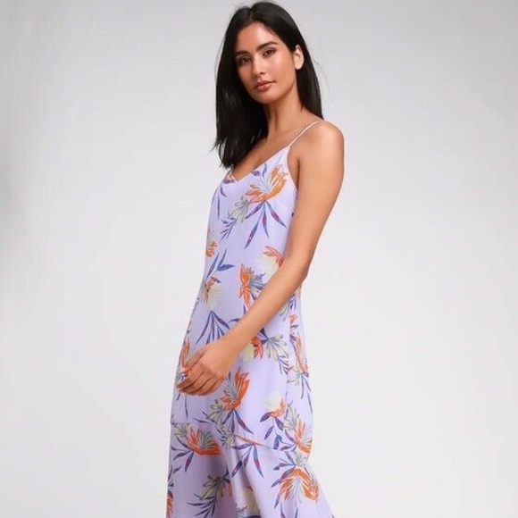 Lulus Dresses & Skirts - Lulu’s Quinnlynn lavender floral piloting midi